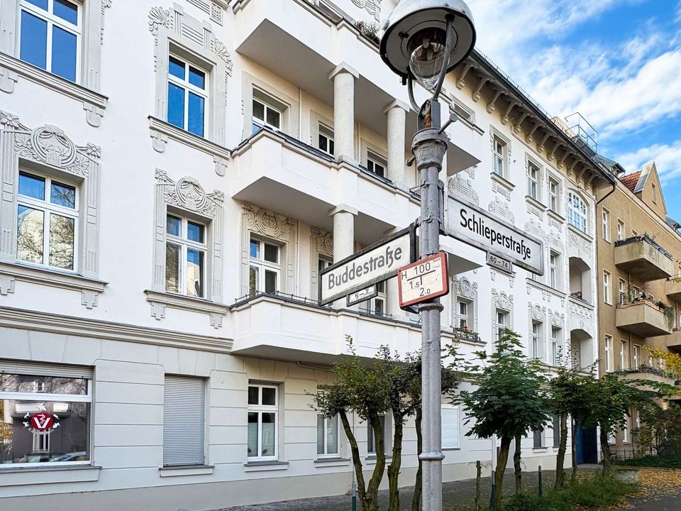 Ab sofort bezugsfrei: Großzügige Eigentumswohnung im Stuckaltbau
