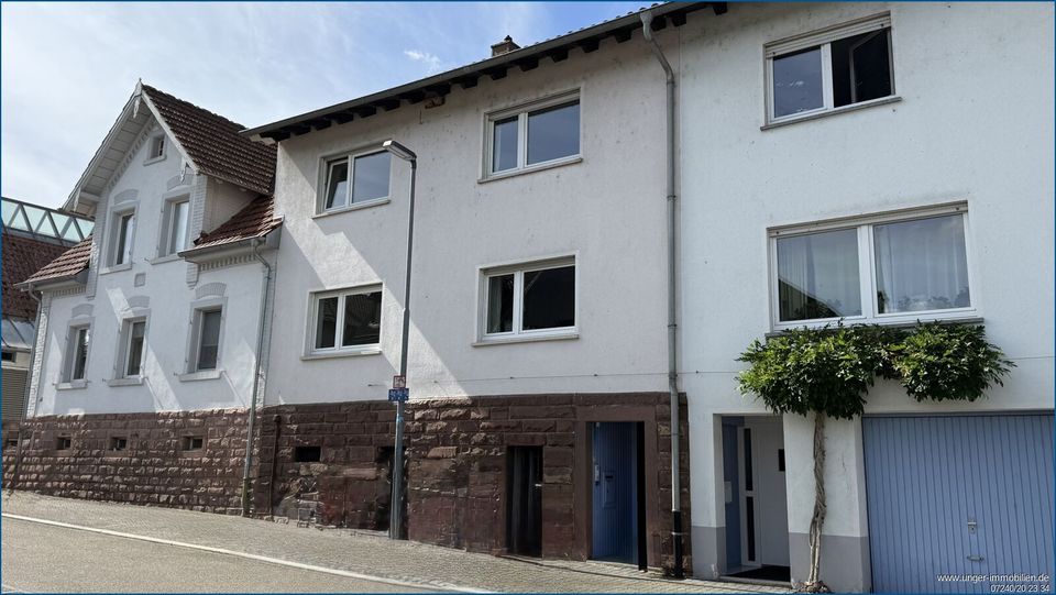 Bezahlbares Einfamilienhaus Reihenmittelhaus mit Terrasse und Balkon ohne Garten! **provisionsfrei**