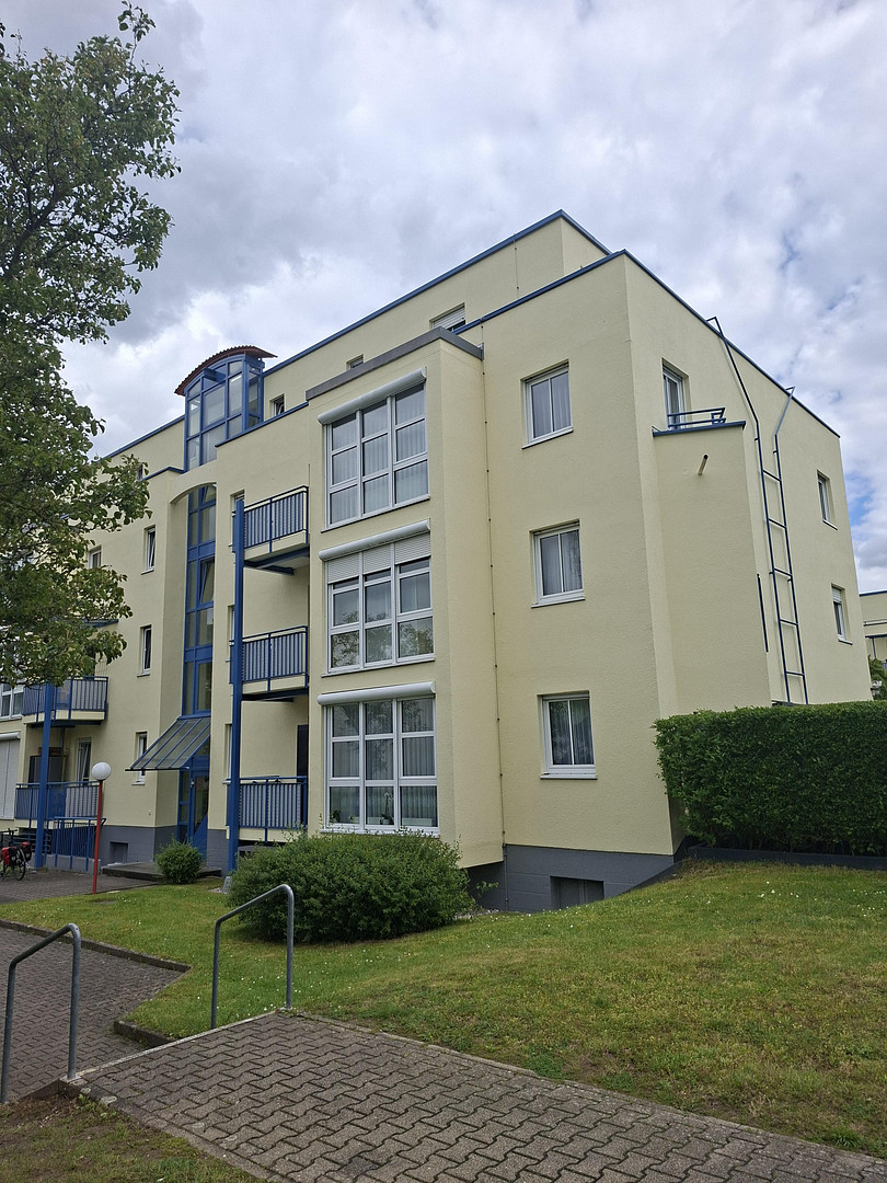 Helle 3-Zimmer Eigentumswohnung mit zwei Balkonen in ruhiger Lage von Karlsruhe-Neureut