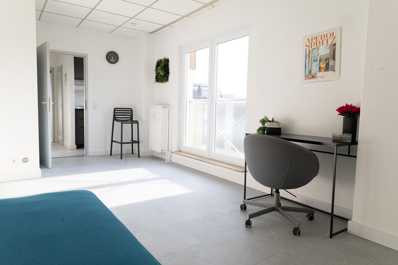 Erstbezug nach Renovierung – möbliertes 1-Zimmer-Apartment mit Stellplatz
