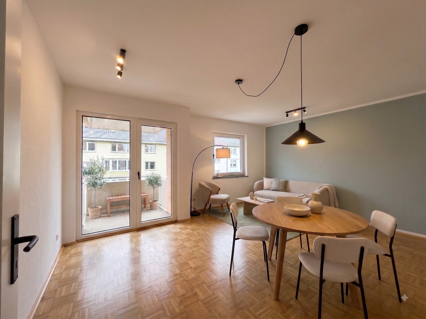 Provisionsfrei: Stilvolle 3-Zimmer-Wohnung mit Balkon in der Mainzer Neustadt