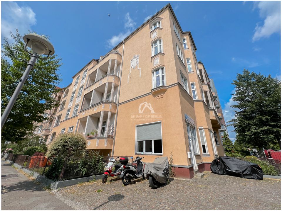 ALTBAUKLASSIKER MIT POTENZIAL: 3.OG, GROßZÜGIGE 4 ZIMMER, 2 BALKONE IN STEGLITZ I PROVISIONSFREI