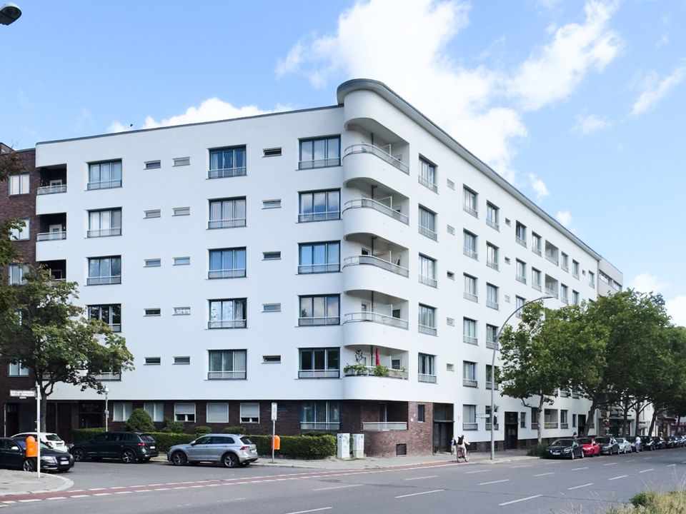 Bezugsfreie 1,5 Zimmer Wohnung / Baudenkmal / Scharoun /  Bauhaus