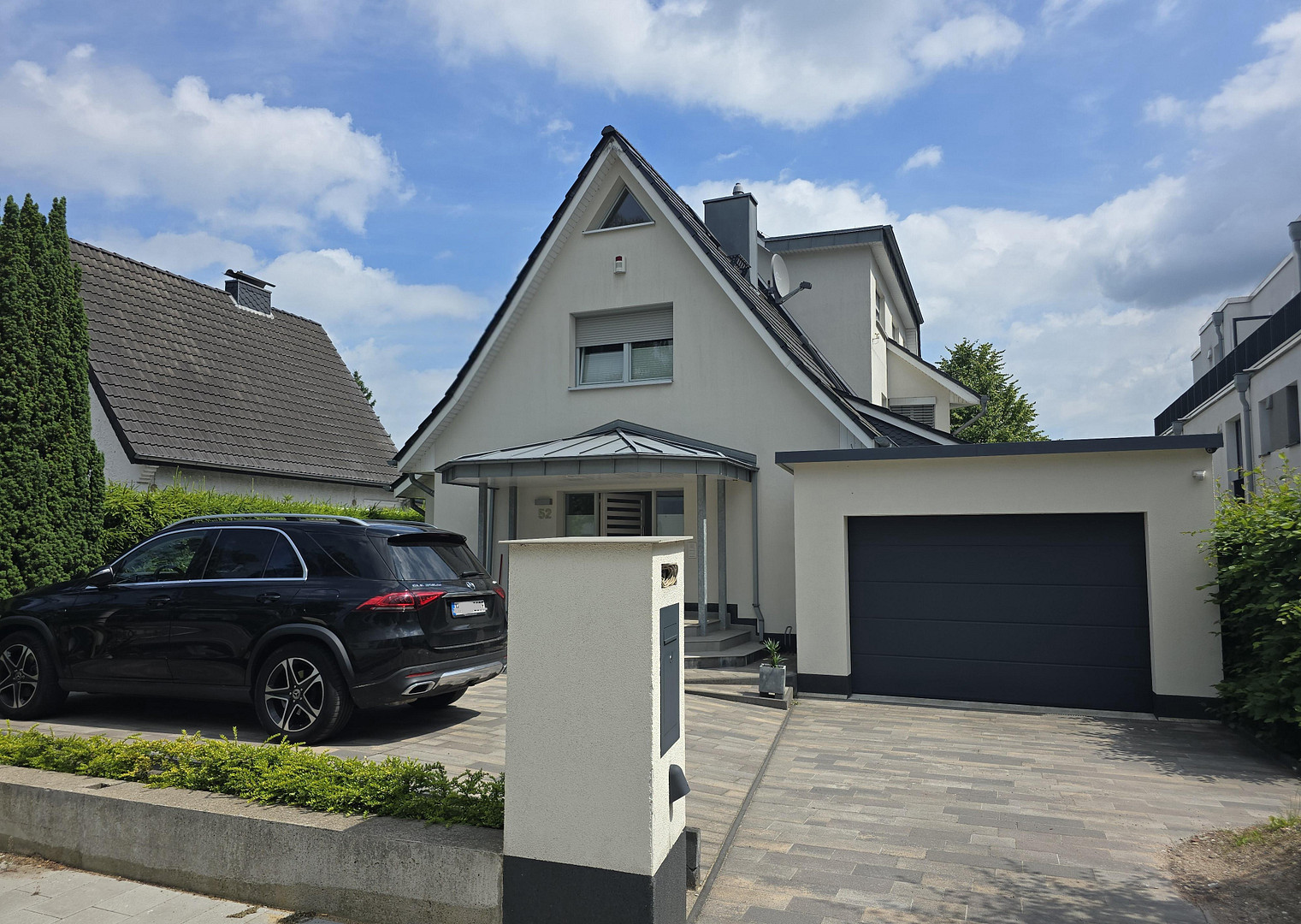 Preisreduzierung!! Großzügiges Einfamilienhaus mit Pool