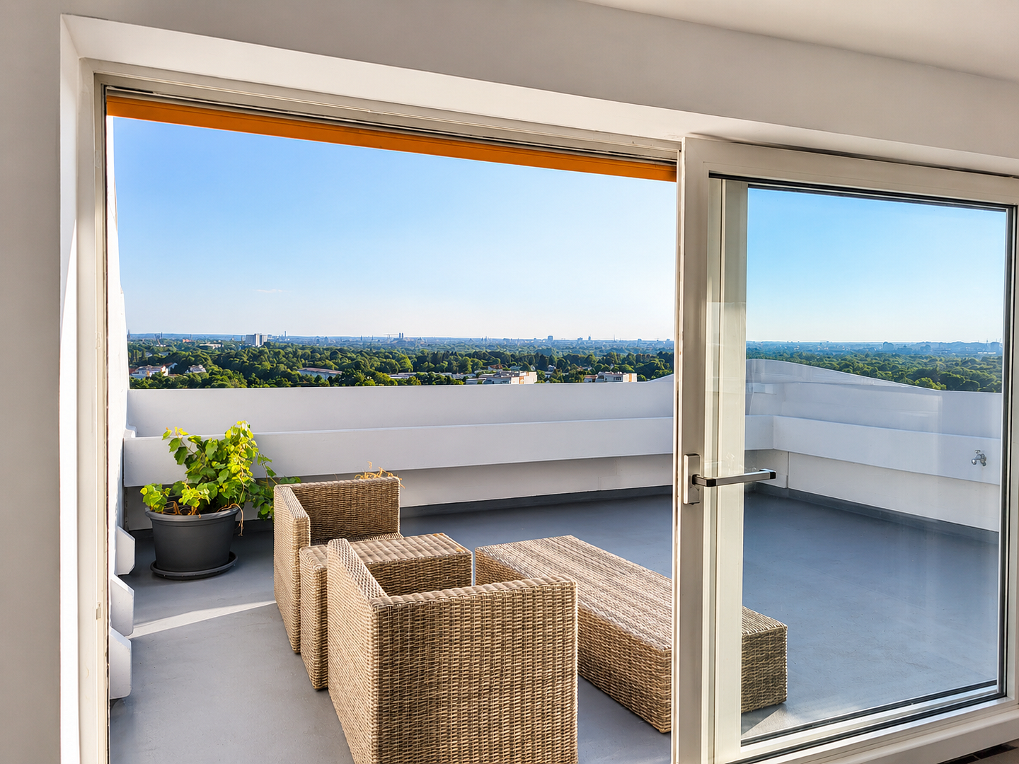 Großzügige Wohnung mit Panoramablick und großer Terrasse