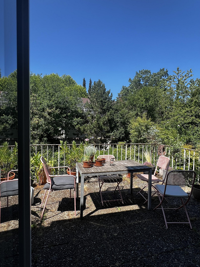 Schöne Maisonette-Wohnung mit Dachterrasse in ruhiger, grüner Lage von Freiburg-Littenweiler